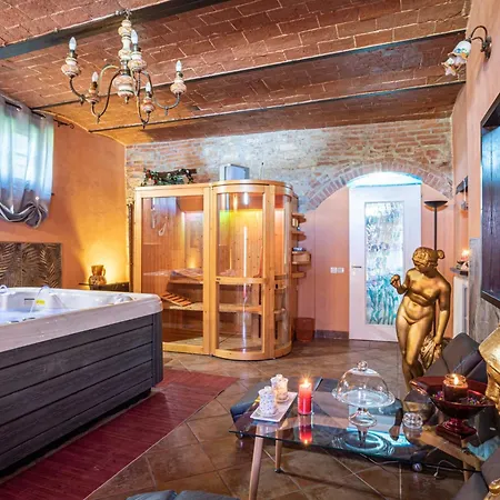 Holiday home Fabelhaftes 8 Betten By Interhome Pucciarelli